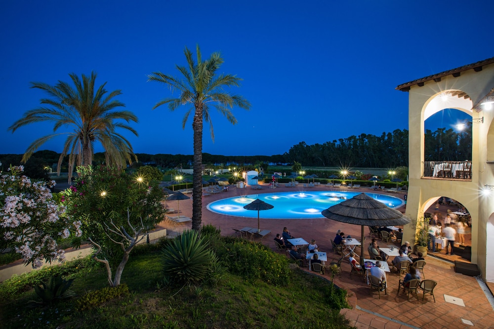 Cala Luas Resort 40/45