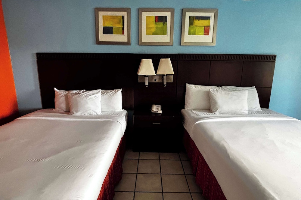 ROOM, 2 QUEEN BEDS
