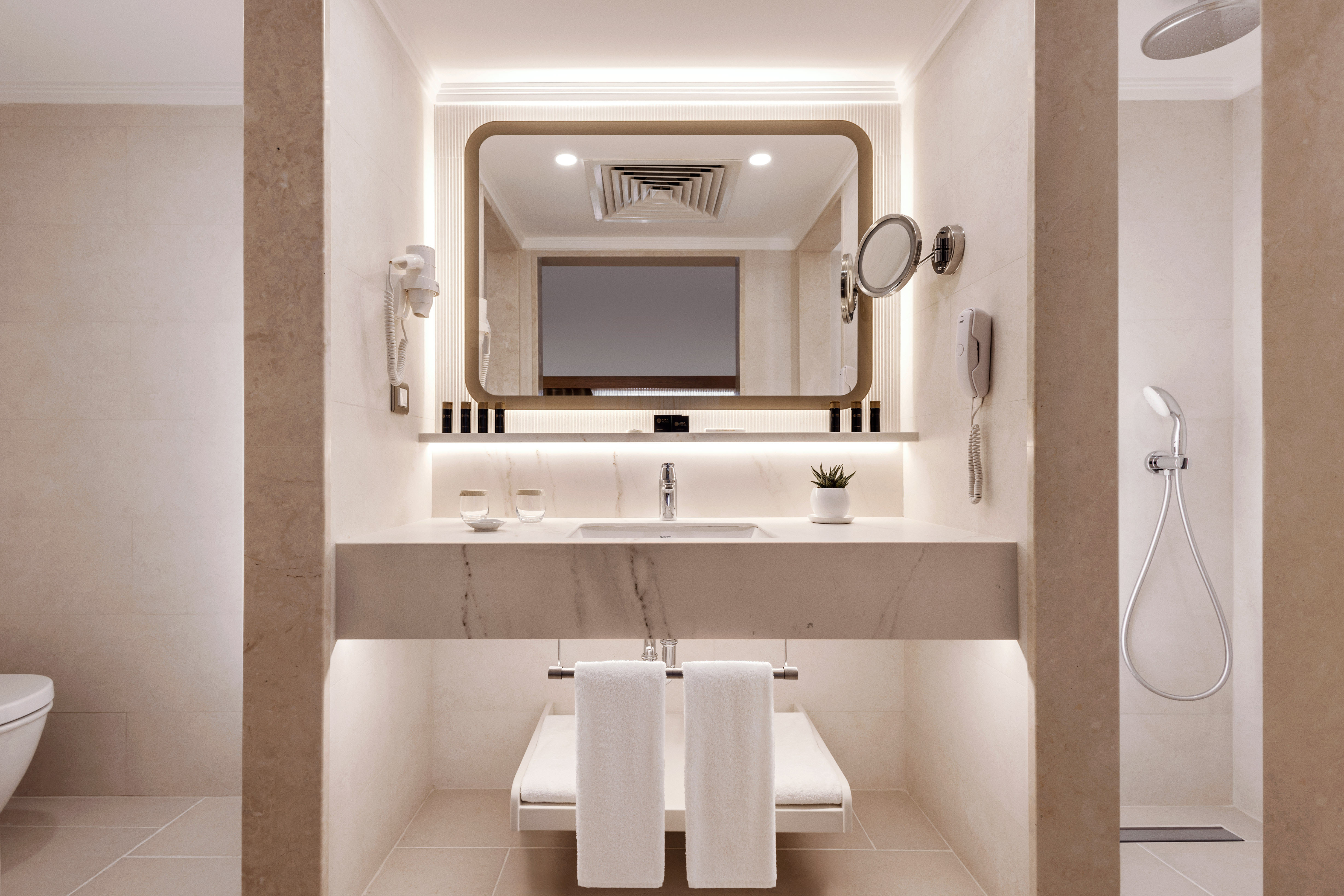 Akka Residence 60/60