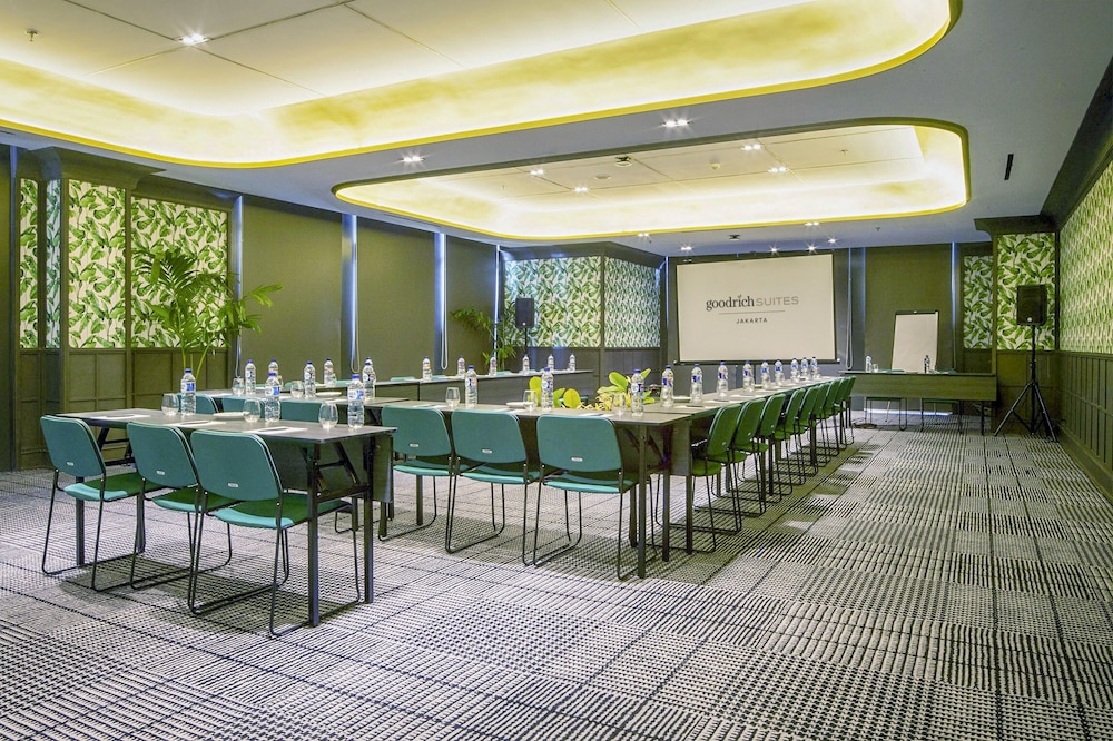 Goodrich Suites Jakarta 53/62