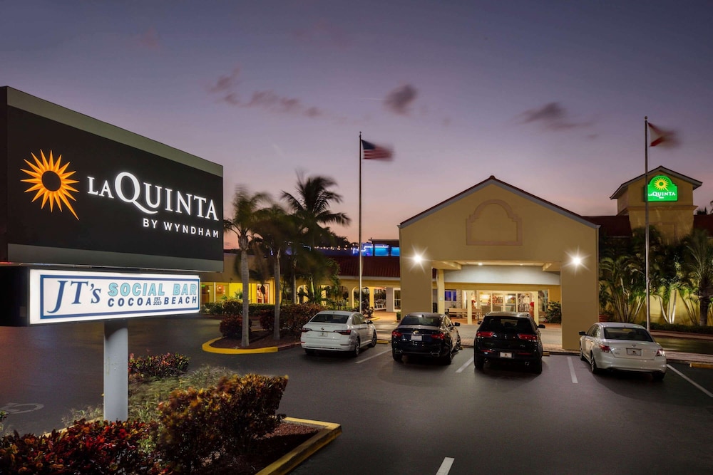 La Quinta Inn By Wyndham Cocoa Beach Port Canaveral 7/57