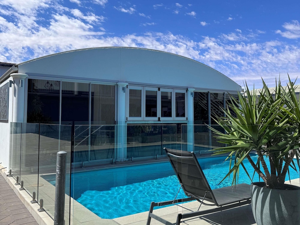 IBIS STYLES BROKEN HILL 32/48