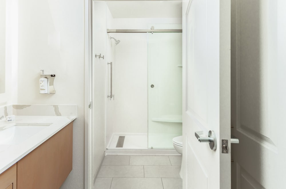 جناح استوديو بسرير فردي بمطبخ، STAYBRIDGE SUITES SAN BERNARDINO LOMA LINDA 2/2