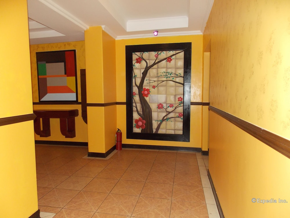 MO2 Westown Hotel Bacolod - Mandalagan 8/50