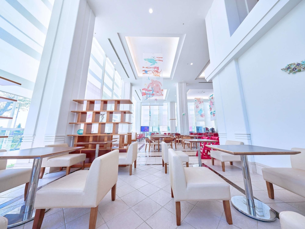 Mercure Okinawa Naha 45/65