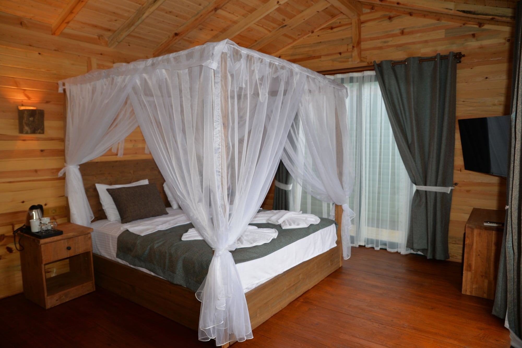 Private, Queen Bed, Hot Tub، Symbola Oludeniz Beach Hotel 5/10
