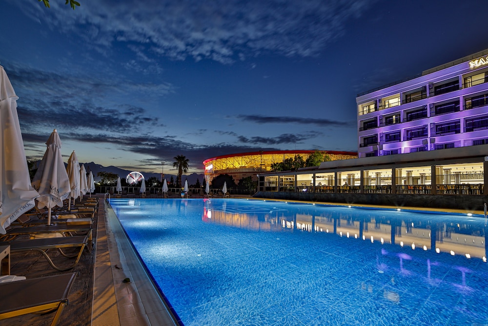 Nashira City Resort Hotel 4/50