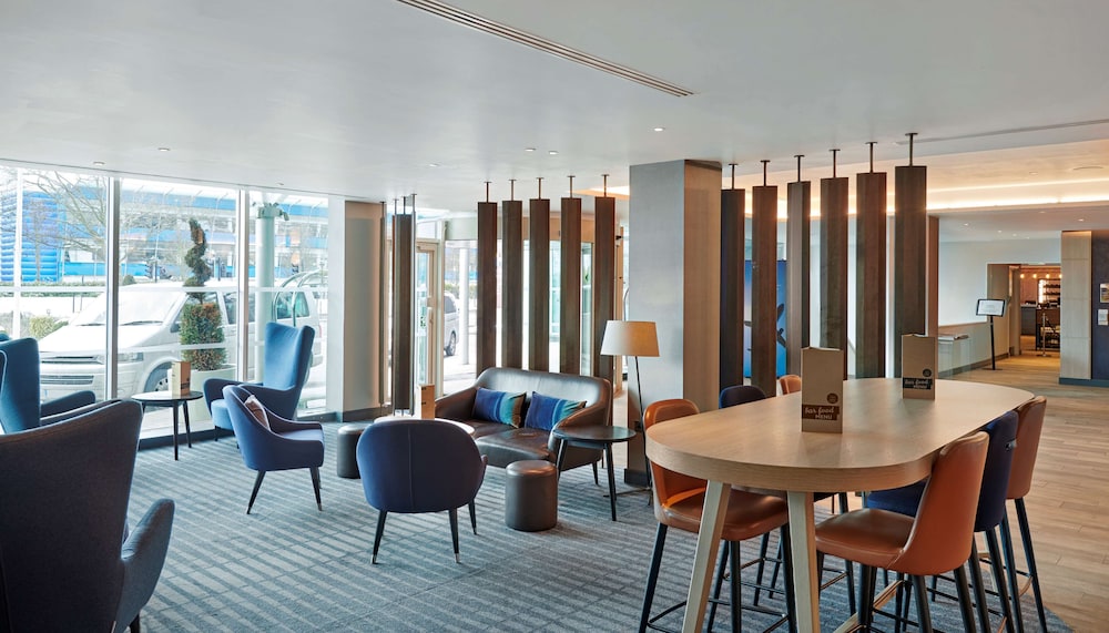 HYATT PLACE LONDON HEATHROW AIRPORT 51/77