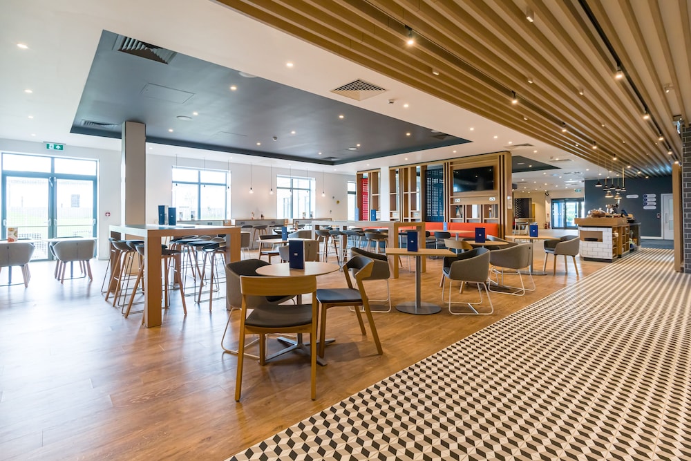Holiday Inn Express Bodmin - Victoria Junction 56/80