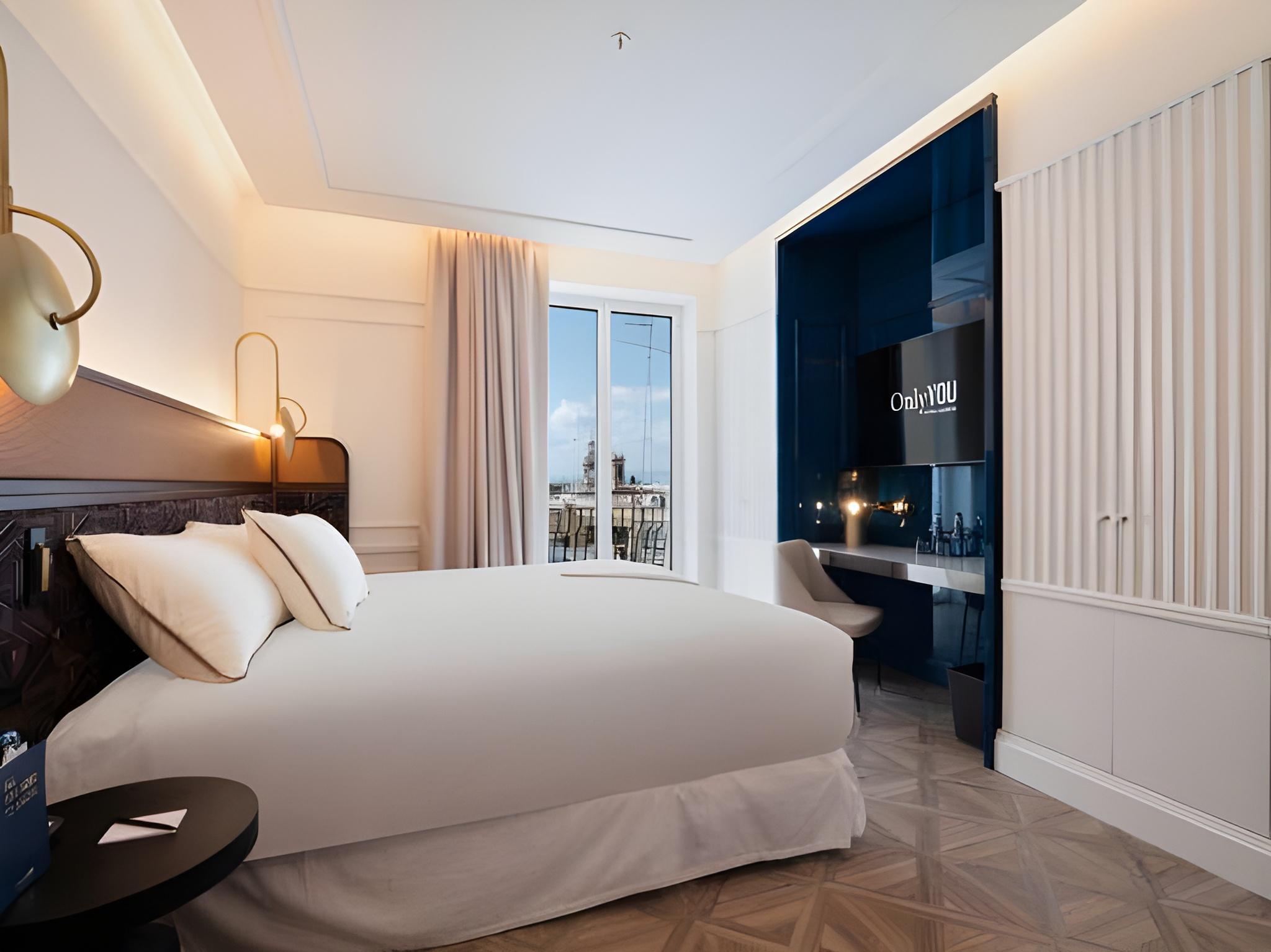 Homey, Suite, King Bed