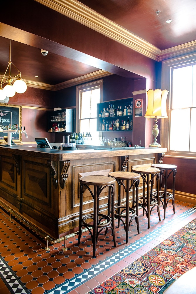 Shakespeare Hotel Surry Hills 30/37