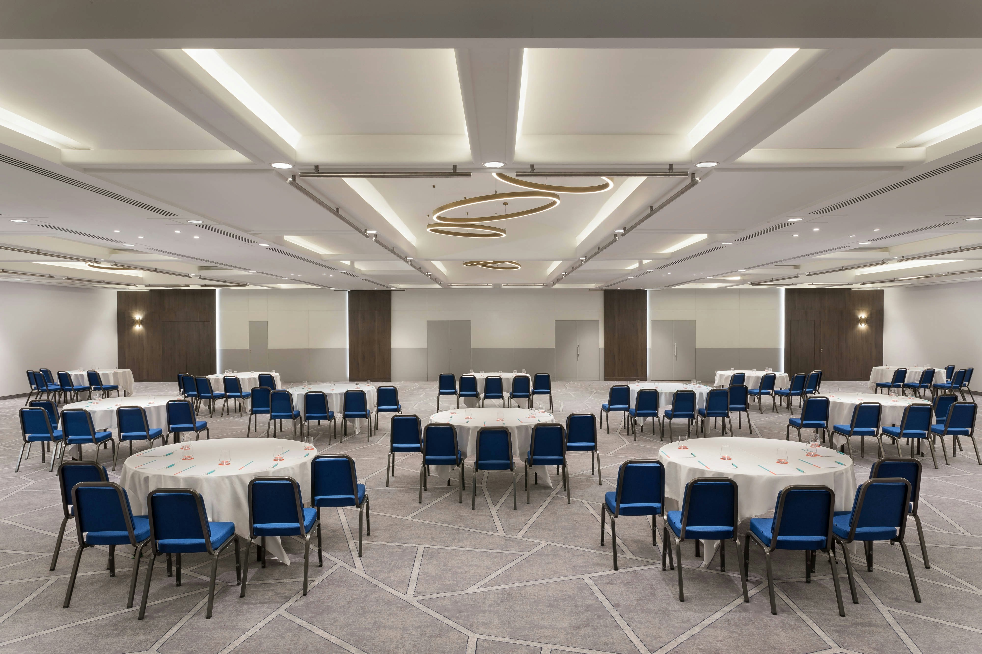 LE MERIDIEN NICE 56/66
