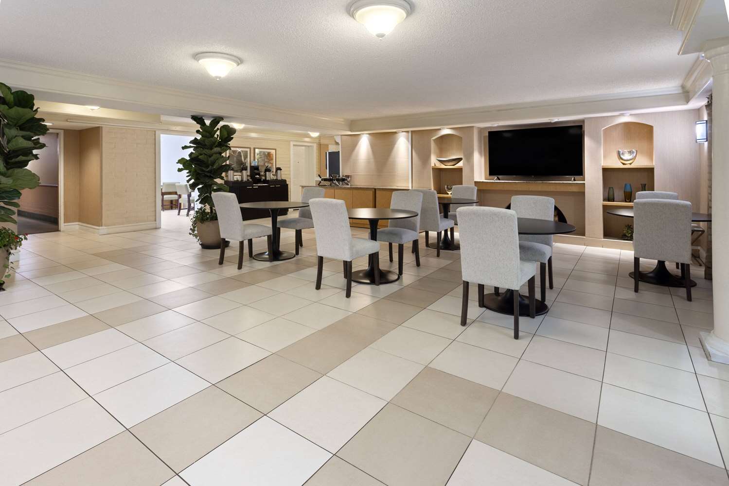 La Quinta Inn by Wyndham Pittsburgh Airport 26/36