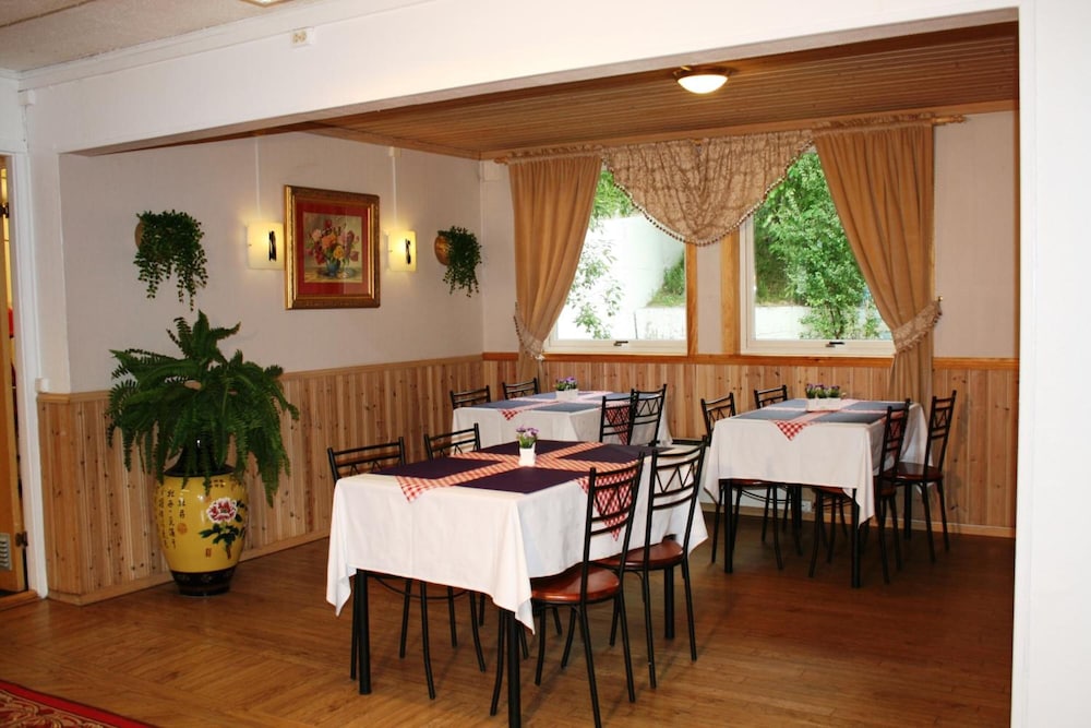Barents Frokosthotell 45/60