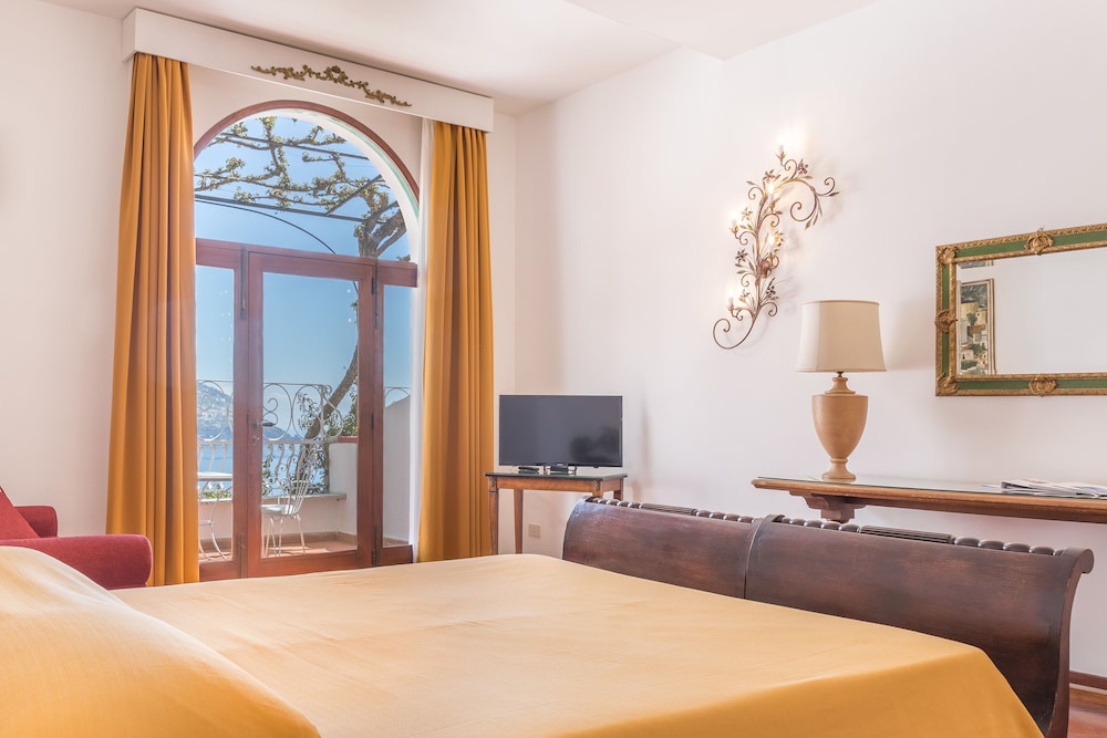 JUNIOR SUITE, SEA VIEW, BALCONY