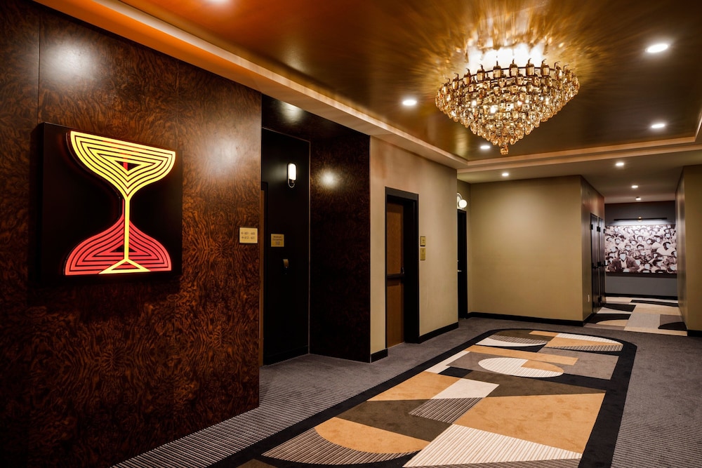 Hotel Indy, Indianapolis, a Tribute Portfolio Hotel 6/50