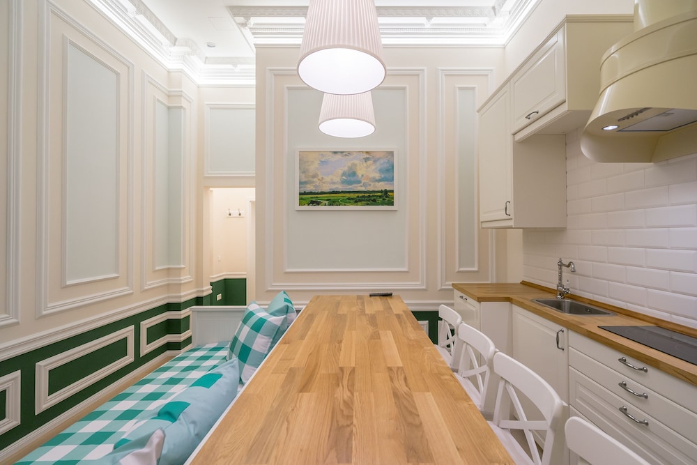 Revelton Suites 38/71