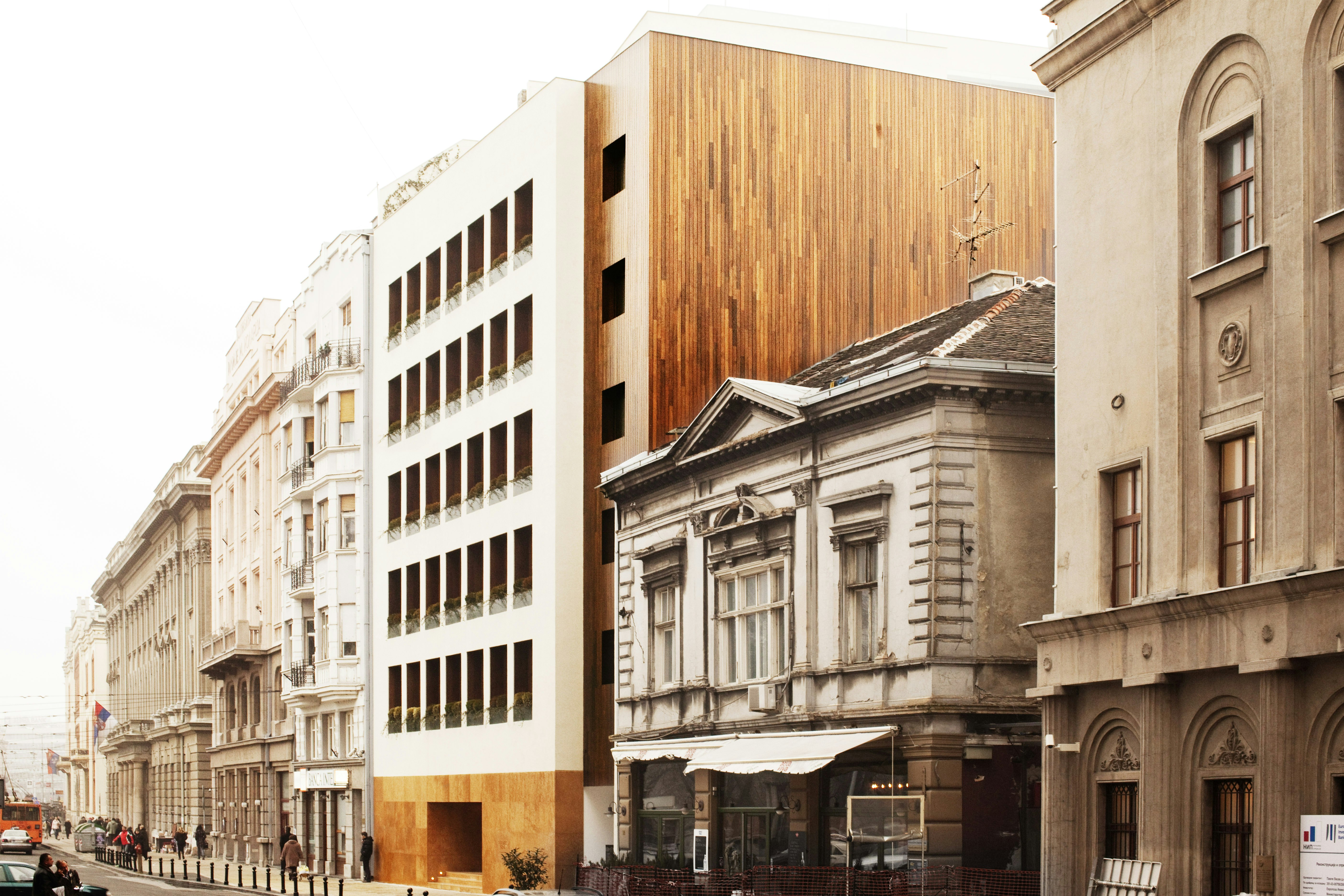Square Nine Hotel Belgrade 3/81