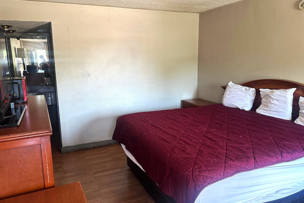 غرفة ديلوكس بسرير كينج، La Casa Inn Albany Near Tifton US 82 4/7