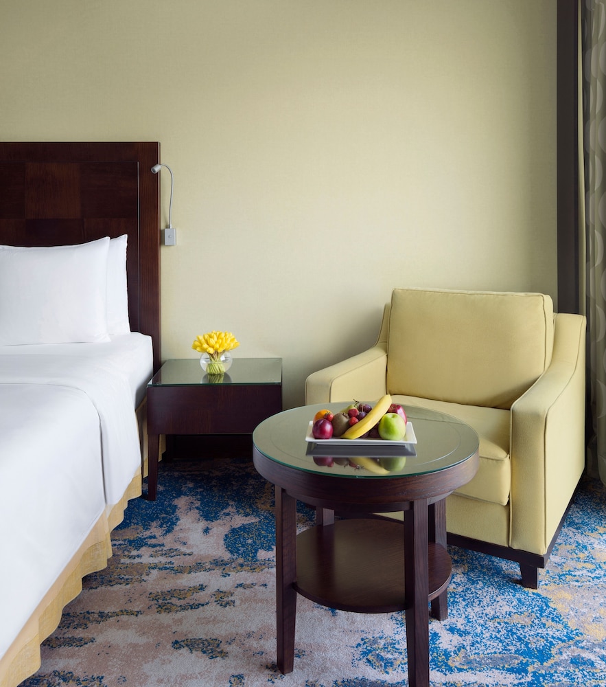 Crowne Plaza Jeddah 61/69