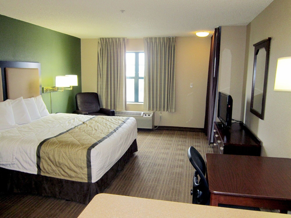 Studio 6 Suites Seattle Kent WA 24/53