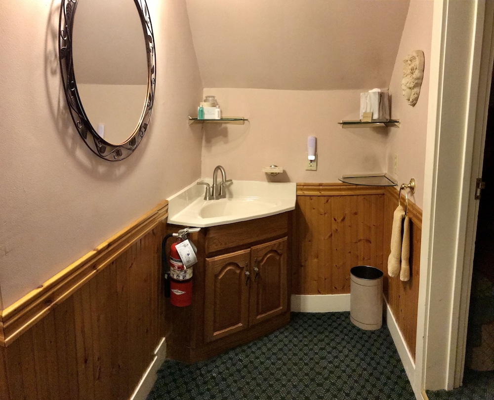 Arden Forest Inn 72/72