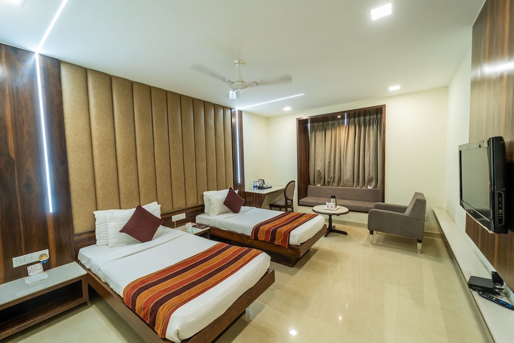 Hotel Celebration 13/53