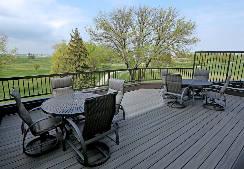 Holiday Inn Hotel And Suites Sioux Falls Airport 34/57