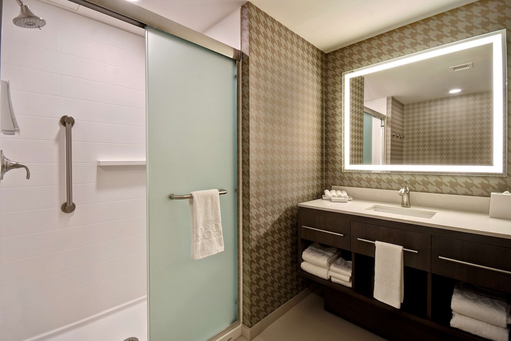Home2 Suites By Hilton Boston South Bay 12/51