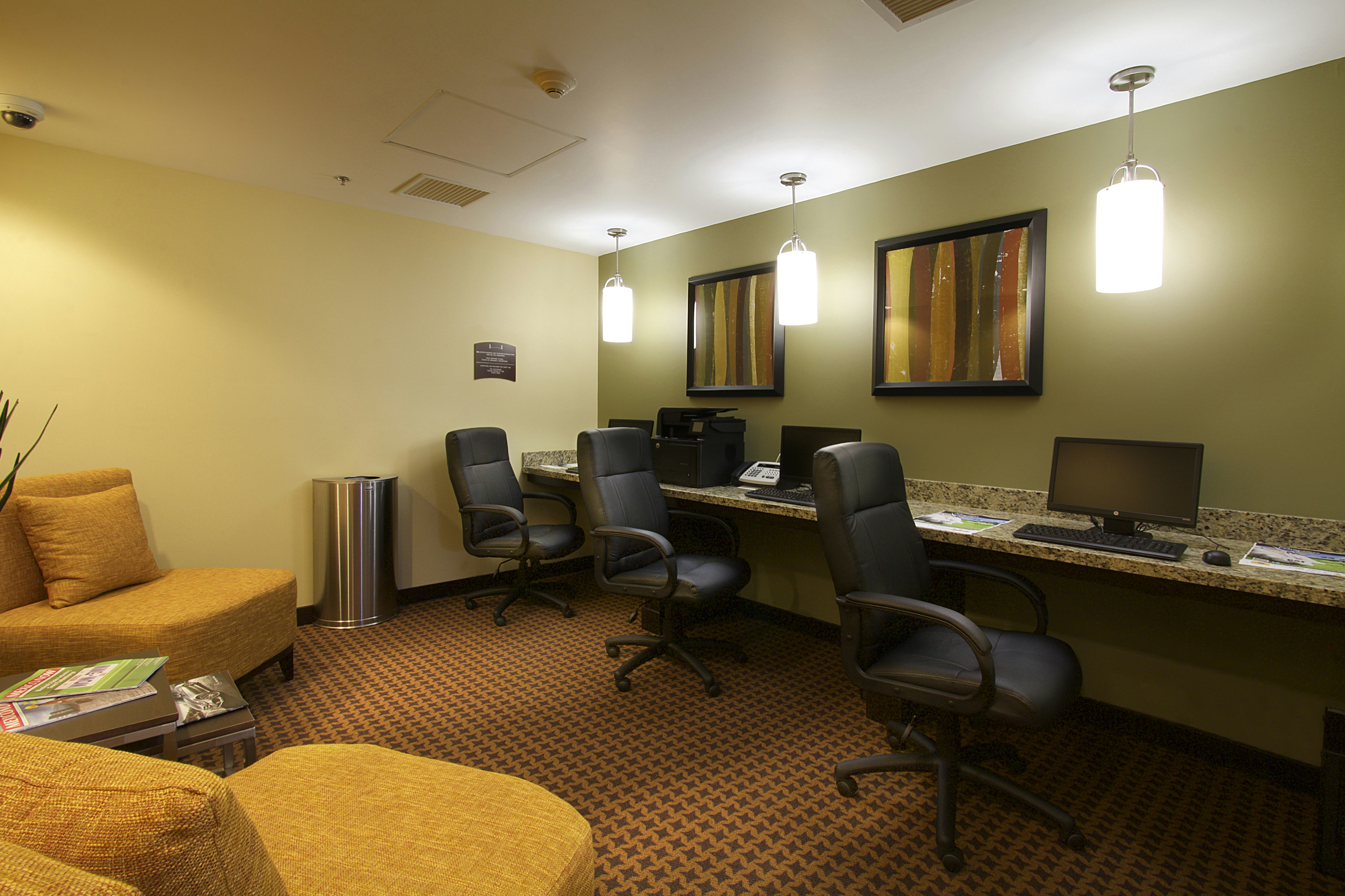 Staybridge Suites CHIHUAHUA 65/73