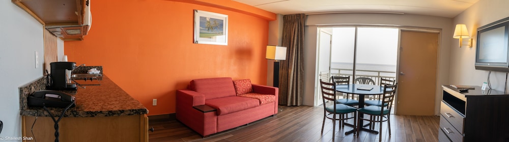 Marjac Suites 36/53