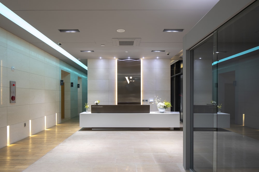 Velum Resort 9/58