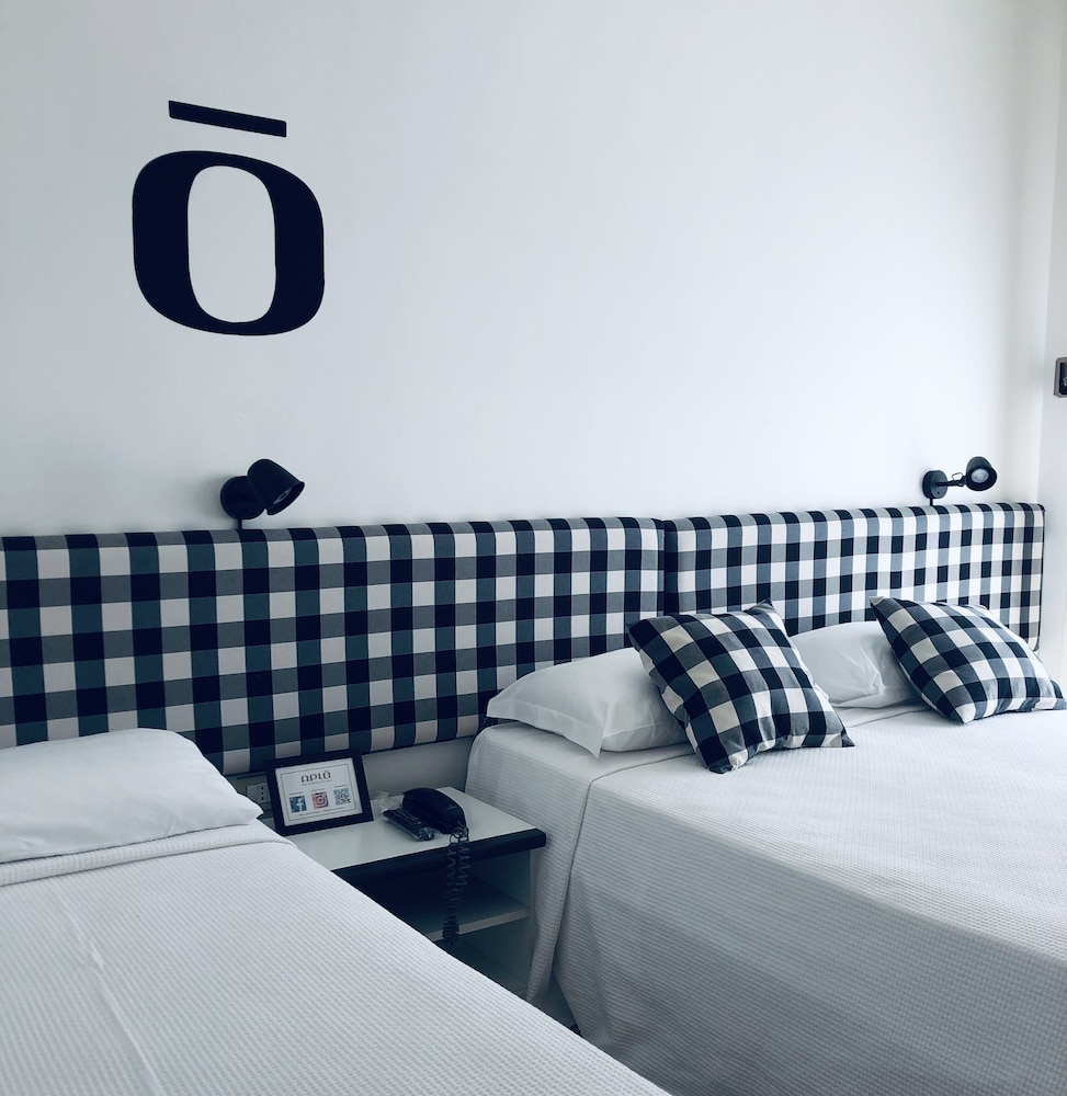 Hotel Aplo 11/50
