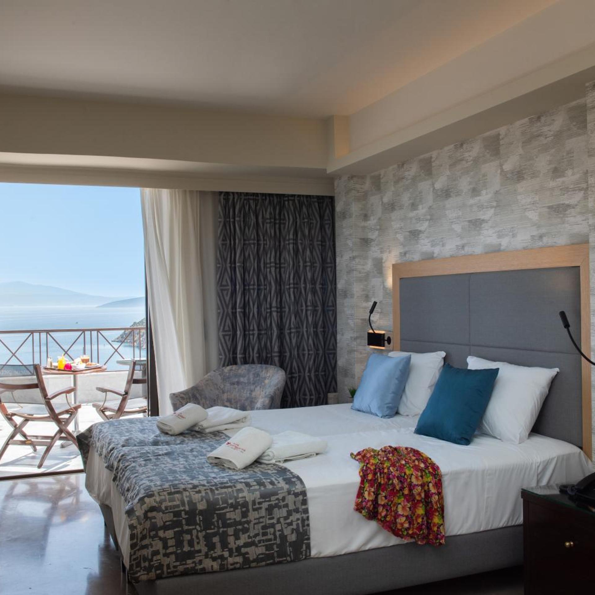Superior, Double or Twin Bed, Sea View