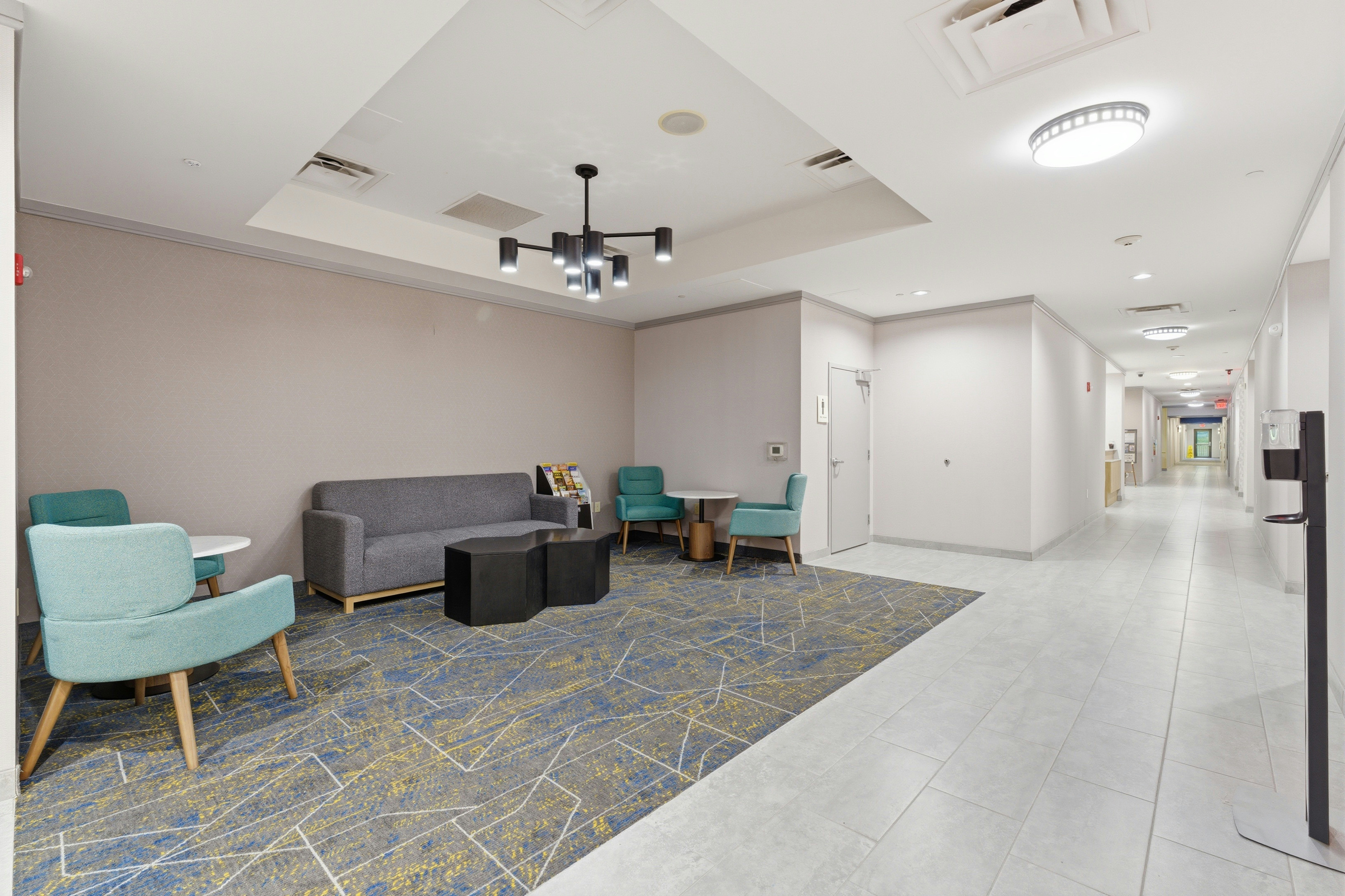 Hampton Inn And Suites Woodstock 53/74