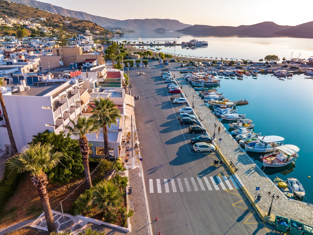 Kalypso Hotel 38/48