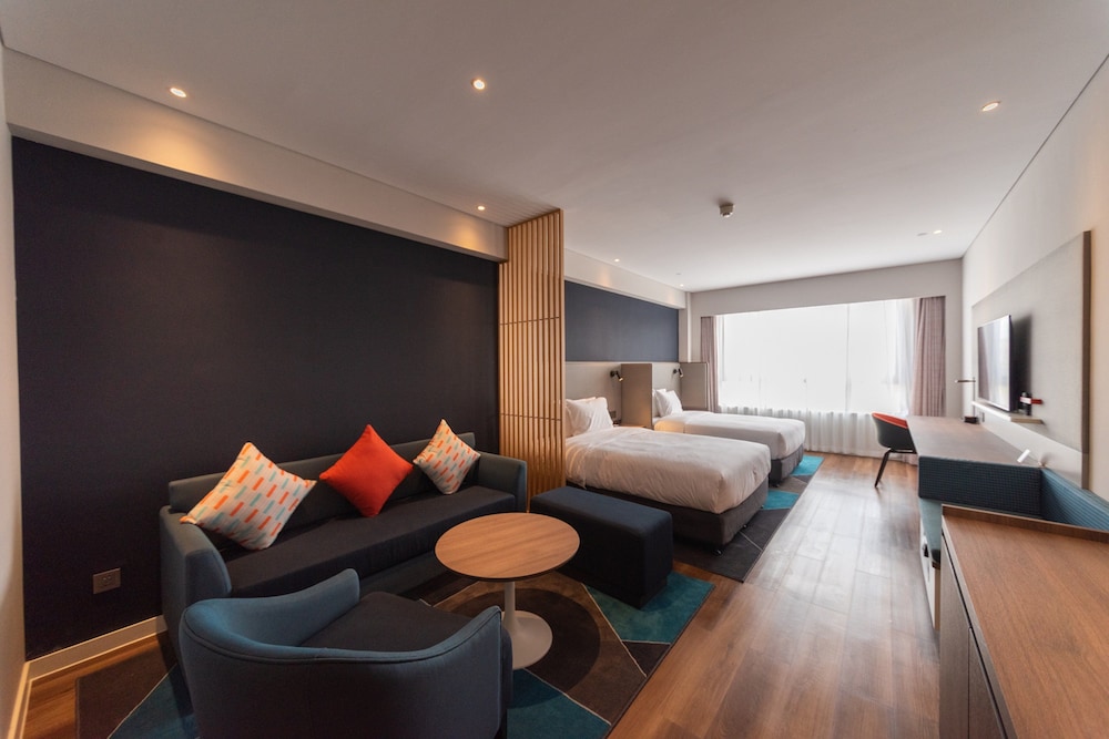 HOLIDAY INN EXPRESS Dongyang Hengdian 35/52