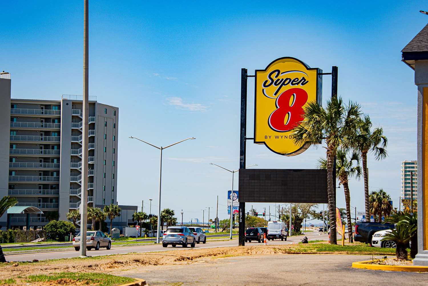 Super 8 by Wyndham Biloxi 27/43