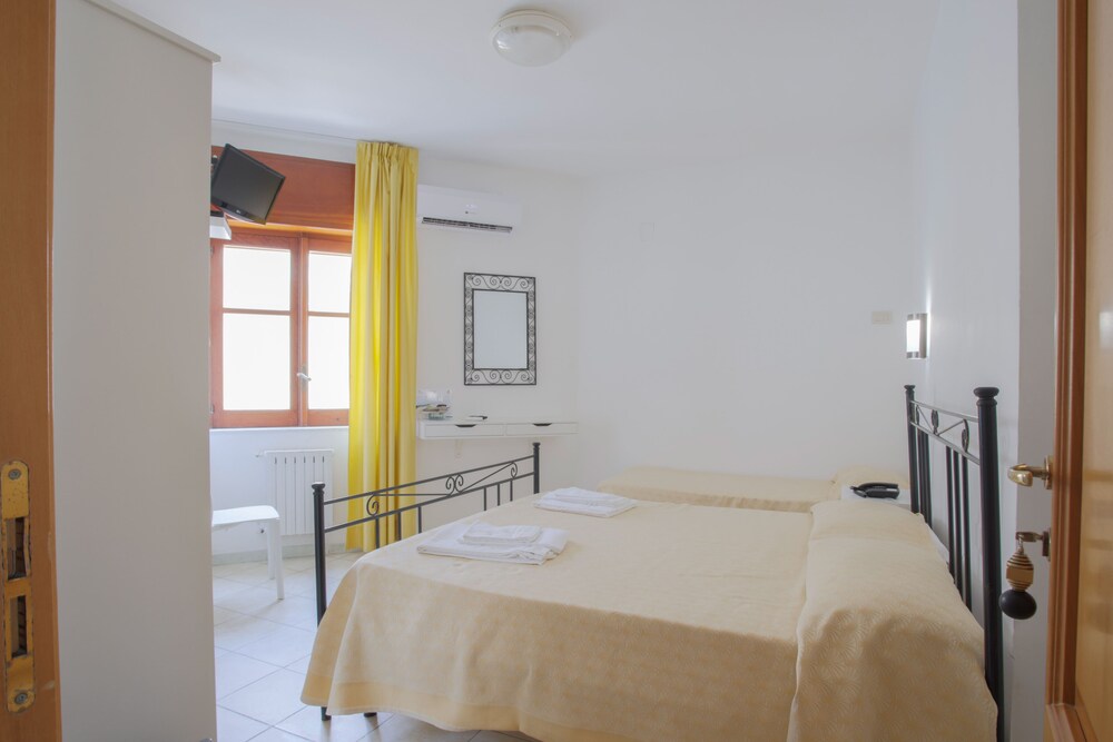 Hotel Bolivar 16/50