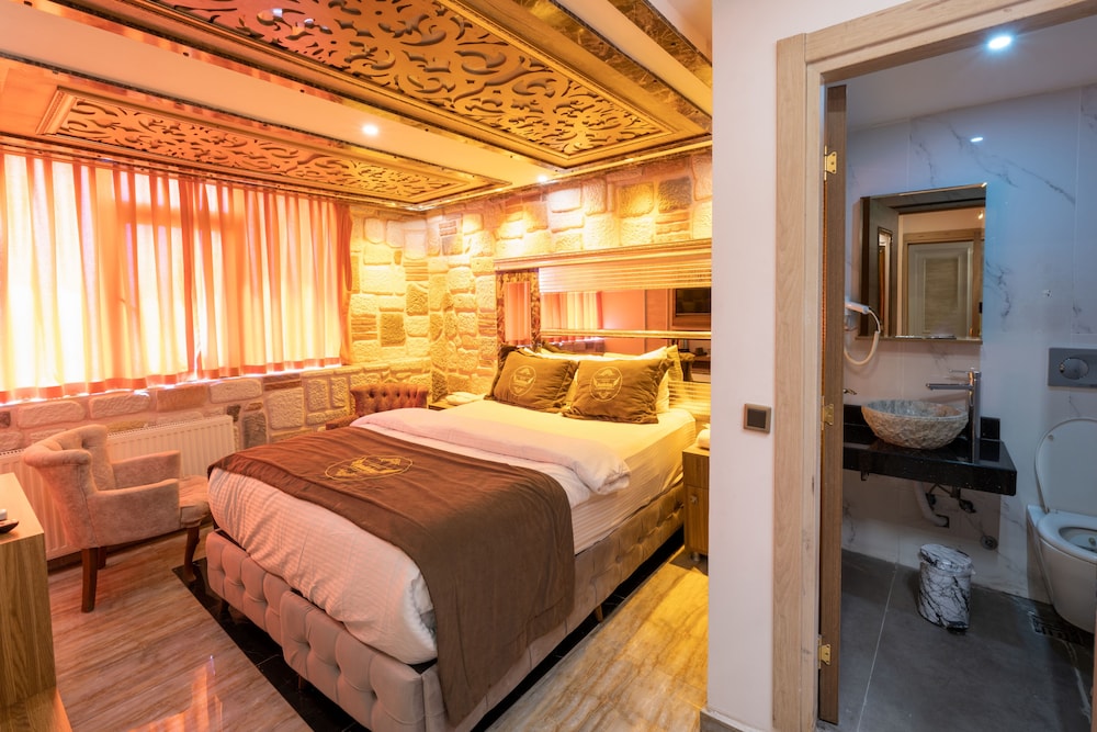 Holiday Business Otel 6/41