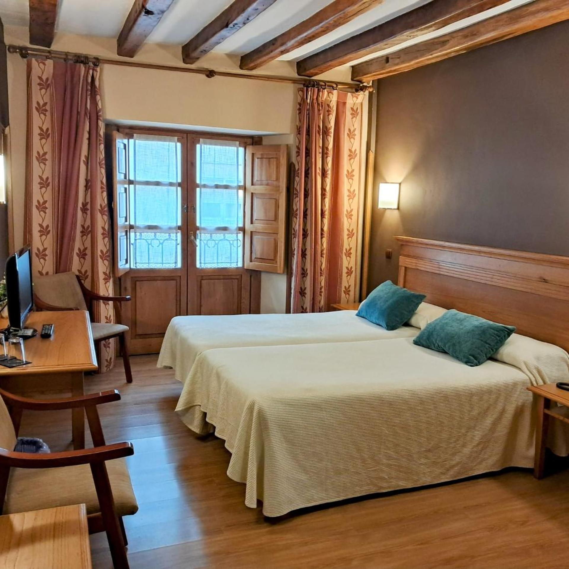 Hotel San Roque 30/57