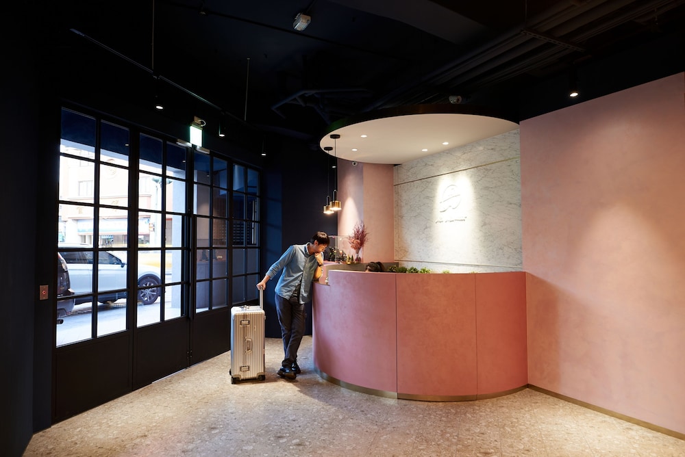 Lobby at Mr. Mantter, TAICHUNG