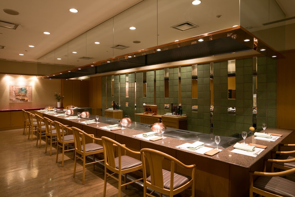 Naspa New Otani Hotel 58/75