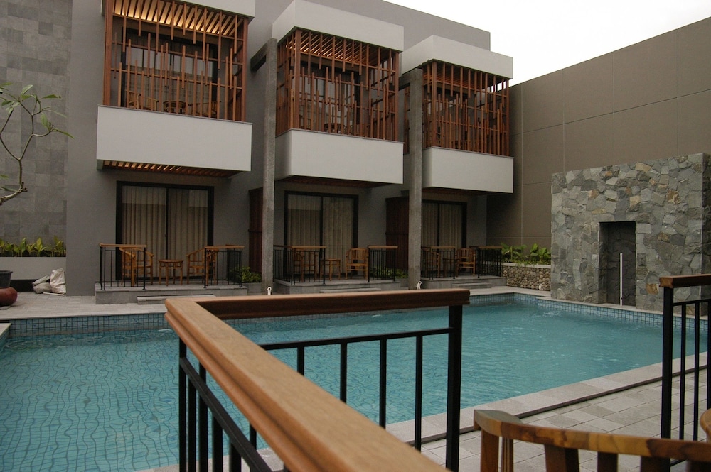 Grand Laguna Hotel And Villa 33/34