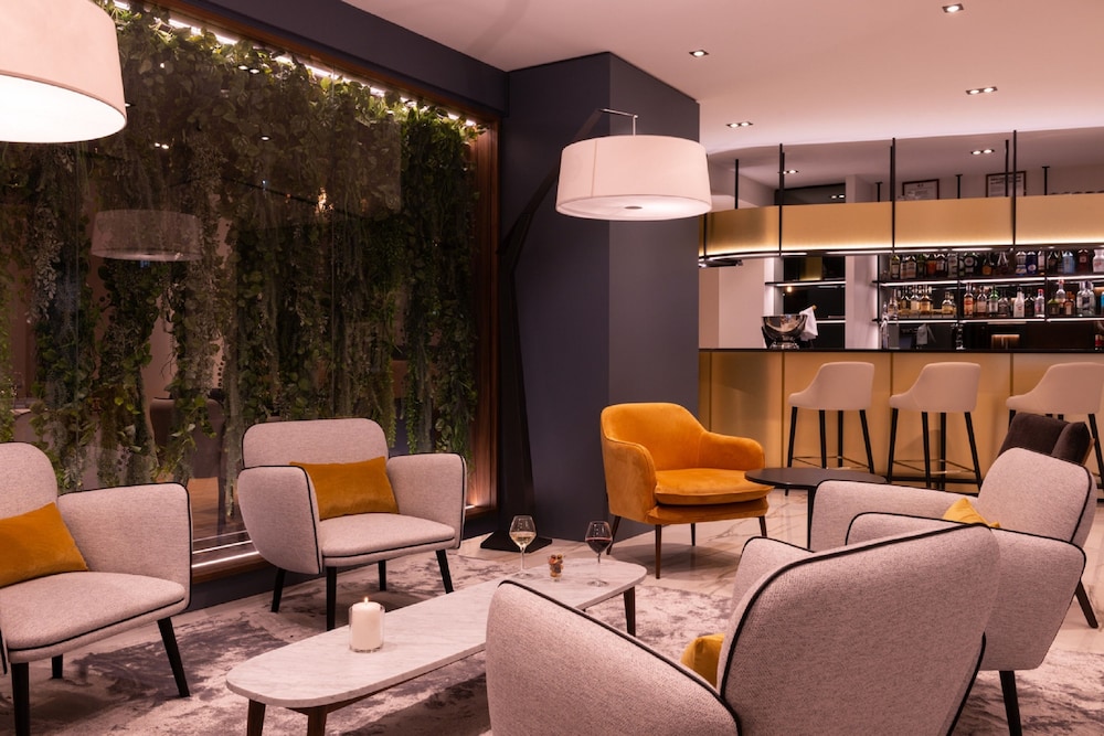 Hotel L Amiraute 45/62