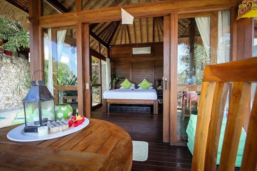 Twin Island Villas And Dive Resort 75/76