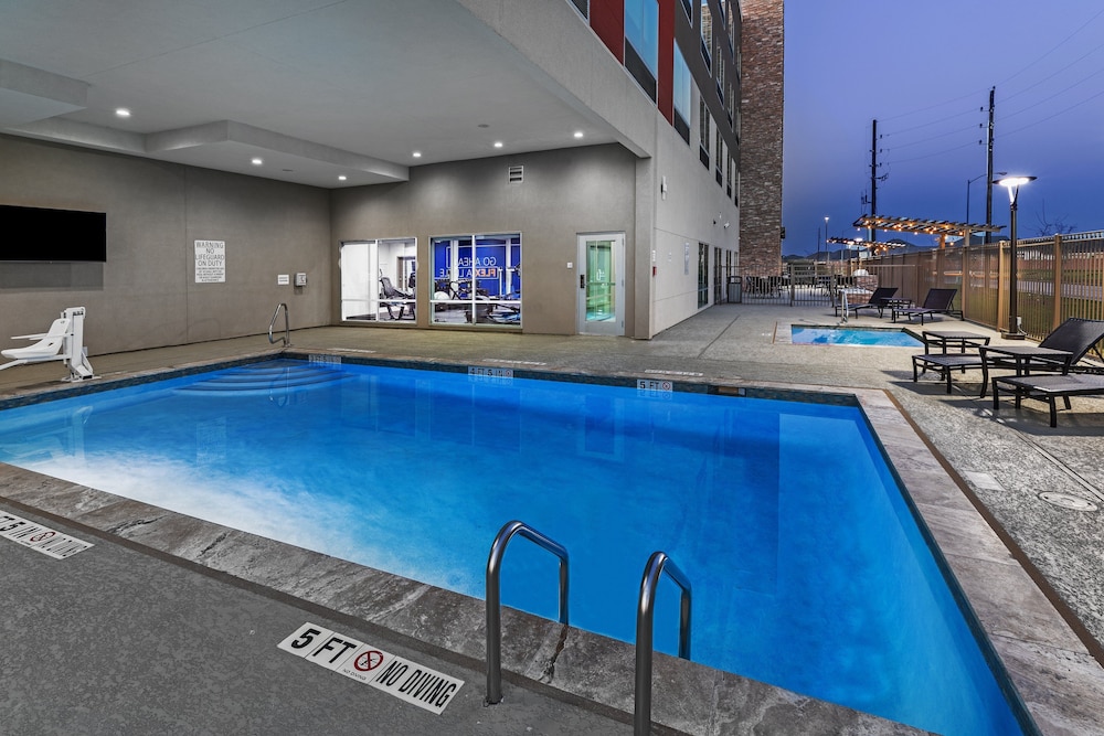 Holiday Inn Express & Suites - Houston SW - Rosenberg, an IHG Hotel 26/46
