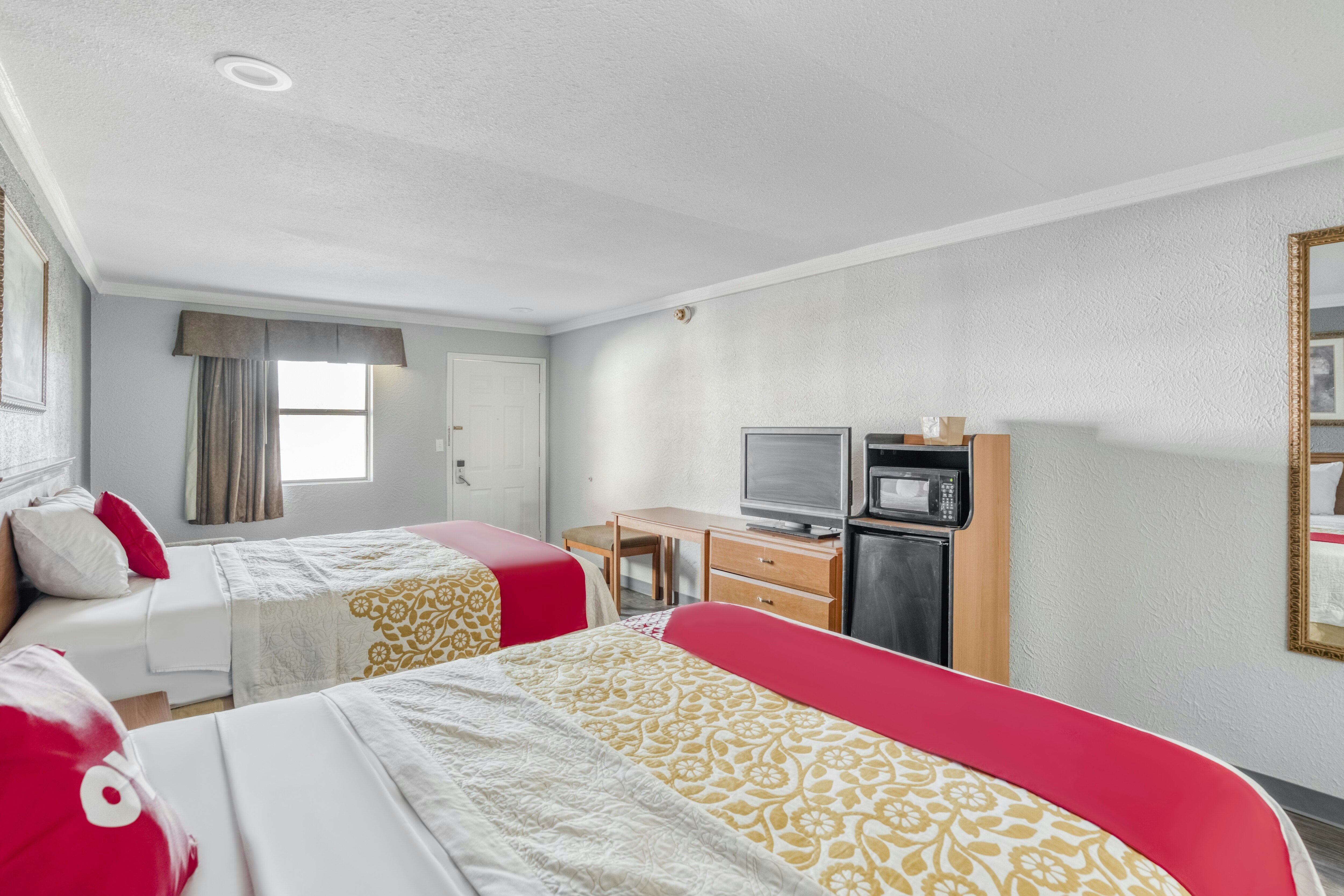 Hotel Pineville LA Hwy 165 12/49