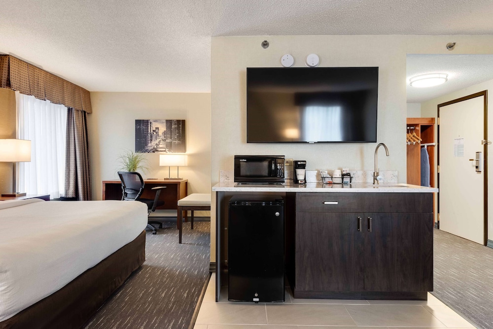 Best Western Chicago Downers Grove 8/42