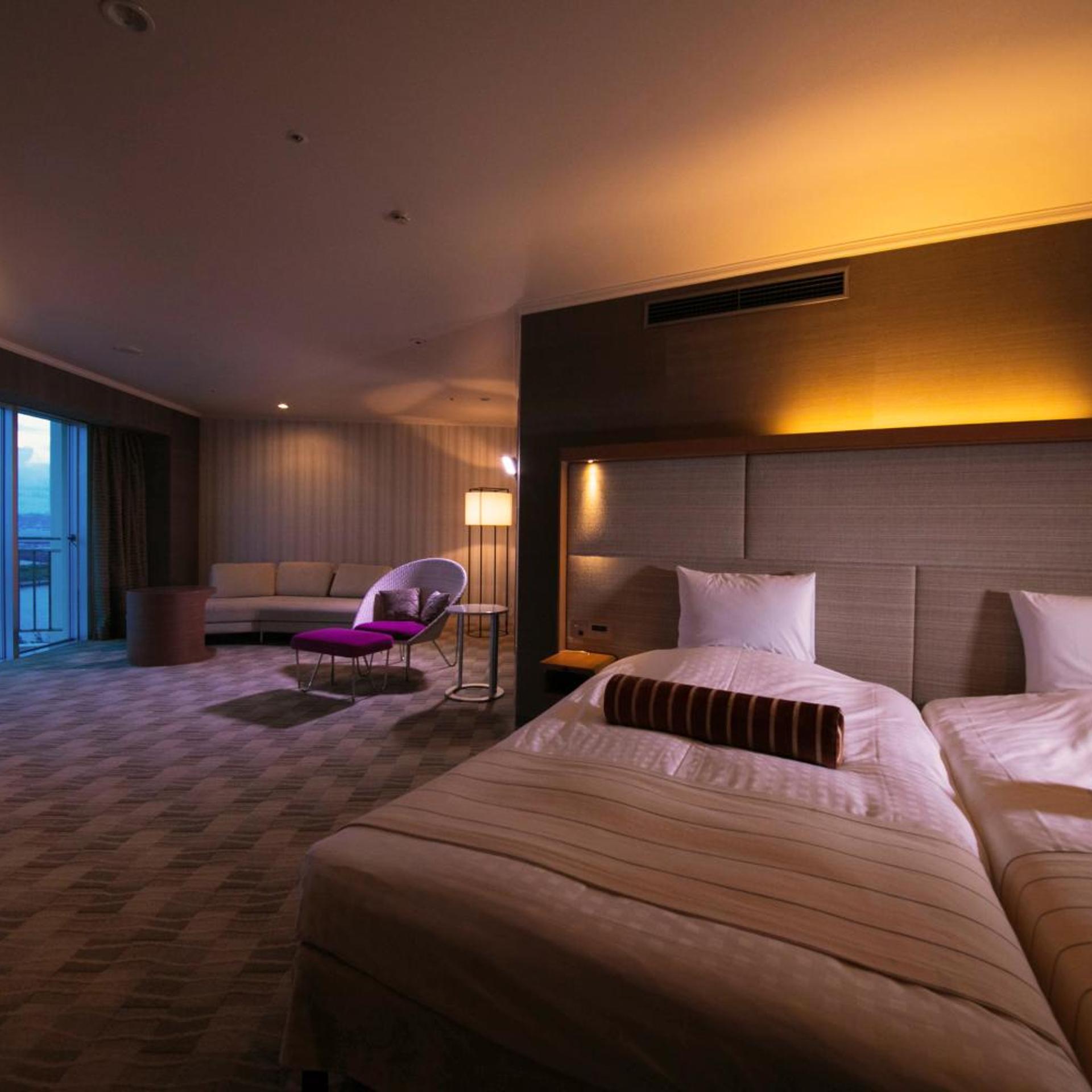 Room, Twin Beds, Main Building, Corner